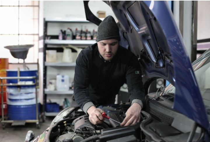 For Best Performance: Porsche Maintenance and Service Tips