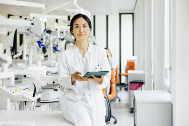 AAOMS and ABOMS-certified specialist